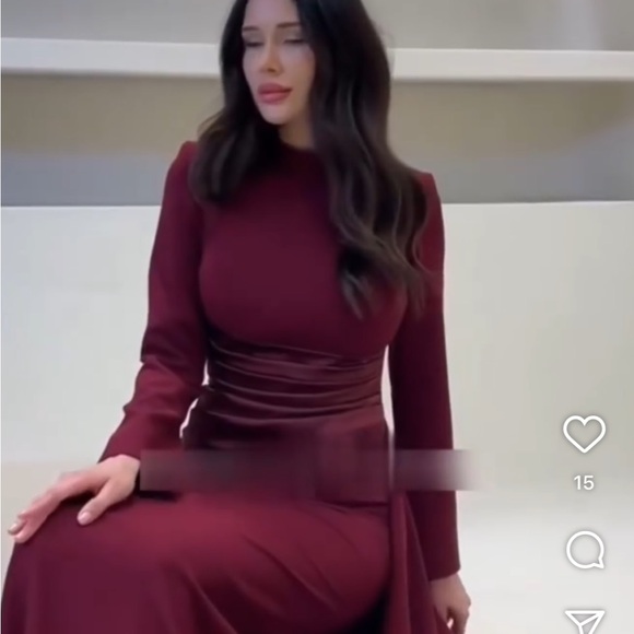 Elegant Burgundy Long Sleeve Dresses - Picture 5 of 10